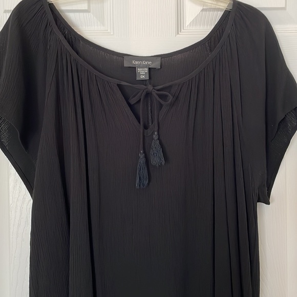 Karen Kane Black Short Sleeve Tie Front Peasant Top - Picture 2 of 4